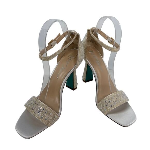 Betsey Johnson Sandals Dani Pearl Womens 7.5 M  Ivory Spool Heel Ankle Buckle - Picture 7 of 11